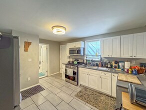 508 Chapel St in New Haven, CT - Building Photo - Building Photo