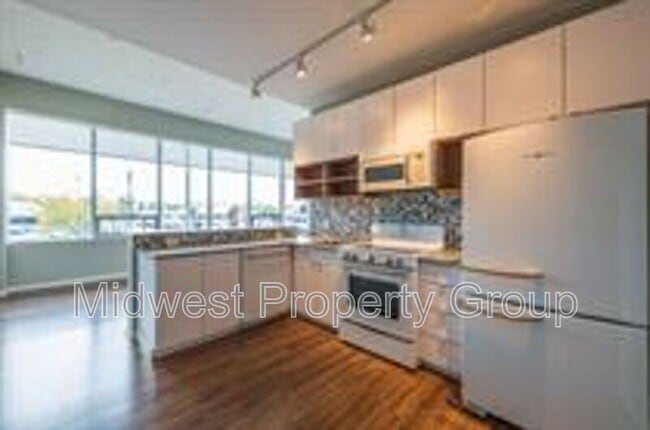 property at 4100 Lindell Blvd