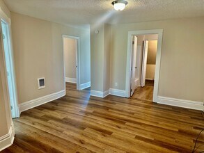 2025 W Mallon Ave-Unit -Unit B in Spokane, WA - Building Photo - Building Photo