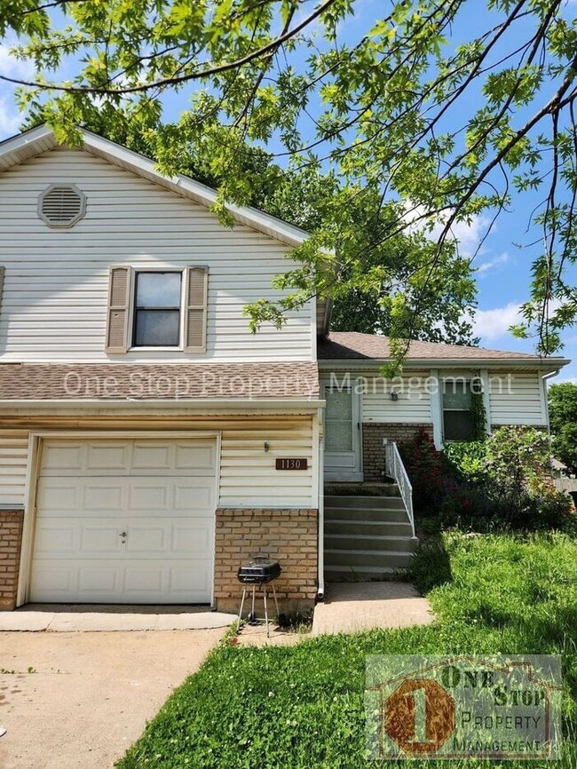 property at 1130 W Sheridan St