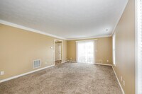 3304 Whispering Woods Dr photo'