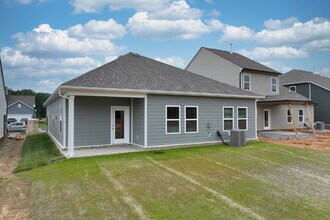 535 Cedar Brk Dr in White House, TN - Building Photo - Building Photo