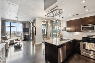 1510 Demonbreun St, Unit 608 in Nashville, TN - Building Photo - Building Photo