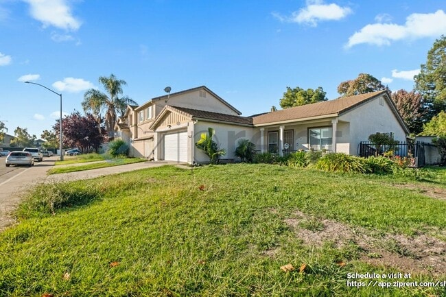 8635 Lott St in Stockton, CA - Building Photo - Building Photo