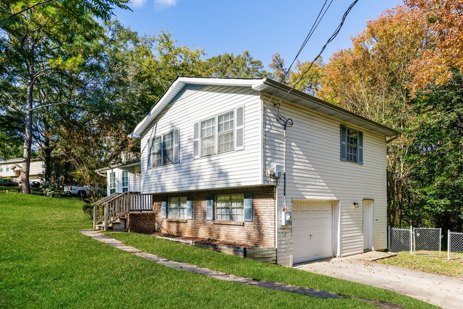 524 20th Ave NE in Center Point, AL - Building Photo - Building Photo