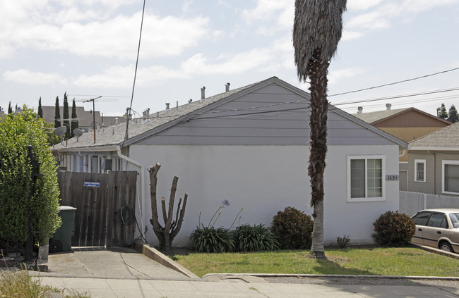 1654 162nd Ave in San Leandro, CA - Foto de edificio - Building Photo