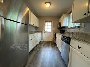 9 Kingslee Ln in Hampton, VA - Building Photo - Building Photo