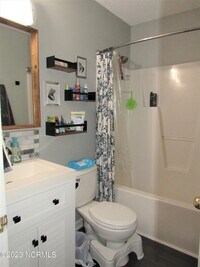 207 America Ct photo'