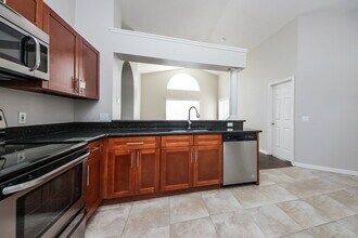 671 Eagle Pointe S in Kissimmee, FL - Foto de edificio - Building Photo