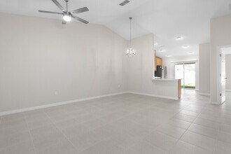 13 Squadron Pl in Palm Coast, FL - Building Photo - Building Photo