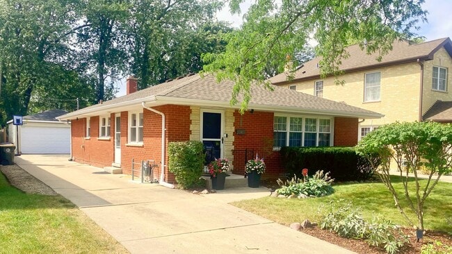 property at 9220 Oak Park Ave