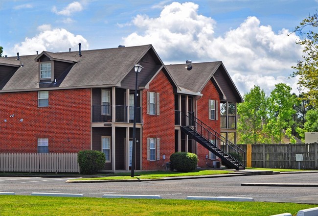 Bluebonnet Ridge Apartments in Baton Rouge, LA - Building Photo - Building Photo