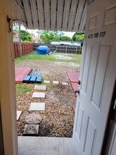 129 SE 2nd Terrace in Hallandale Beach, FL - Building Photo - Building Photo
