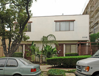 3335 Canfield Ave in Los Angeles, CA - Building Photo - Building Photo