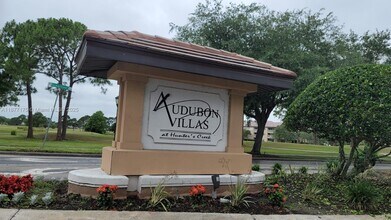 13929 Fairway Island Dr in Orlando, FL - Building Photo - Building Photo