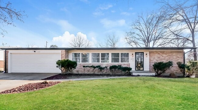 property at 2370 Stirrup Ln