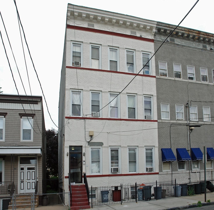 1208 13th St in North Bergen, NJ - Building Photo