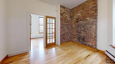 814 10th Ave in New York, NY - Building Photo - Building Photo