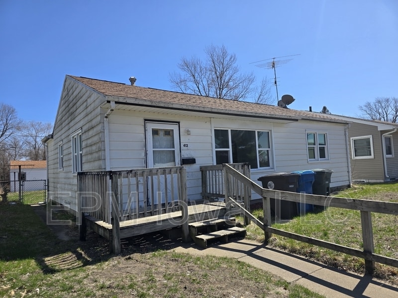 412 Sherman Ave in Waterloo, IA - Building Photo
