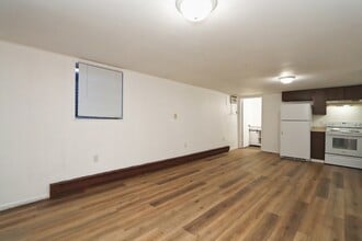 322 Maple Dr, Unit 2 in Morris, IL - Building Photo - Building Photo