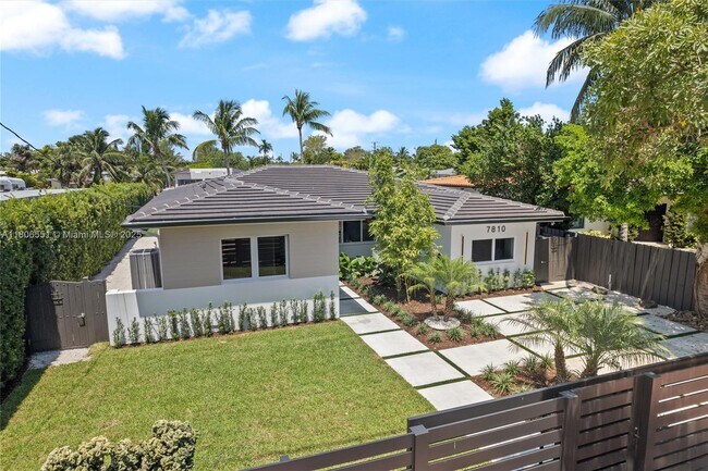 7810 Hawthorne Ave in Miami Beach, FL - Building Photo - Building Photo