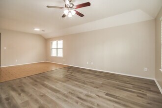 19190 Shire Horse Blvd in Porter, TX - Building Photo - Building Photo