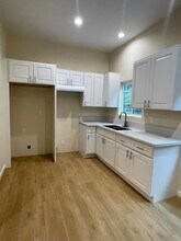 371 Douglas St in Los Angeles, CA - Building Photo - Building Photo