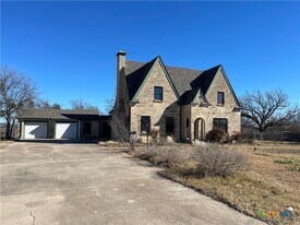 111 W Fowler Ave in Killeen, TX - Building Photo