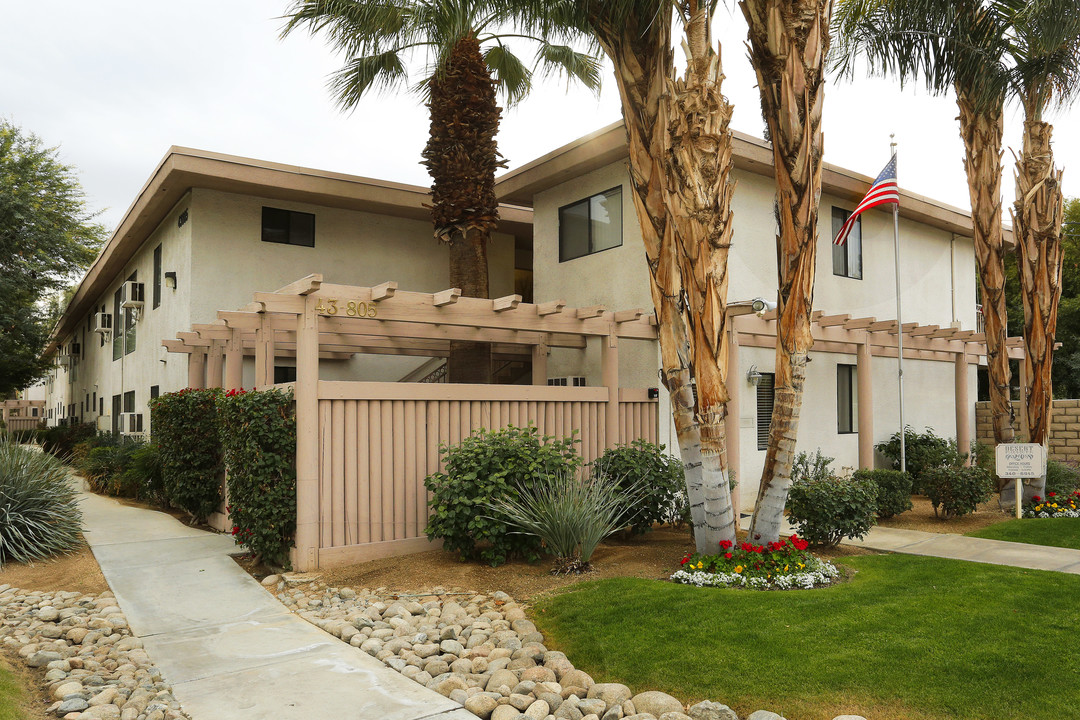 Desert Pointe in Palm Desert, CA - Building Photo