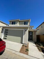 3779 Graystoke Way in Clovis, CA - Building Photo