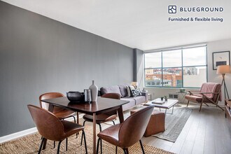 2 Townsend St in San Francisco, CA - Building Photo - Building Photo