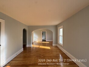 3209 2nd Ave S in Minneapolis, MN - Building Photo - Building Photo