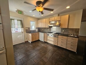 120 Luther Ave in Kent, OH - Foto de edificio - Building Photo