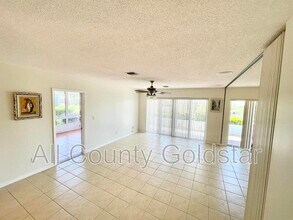 437 Wexford Cir in Venice, FL - Building Photo - Building Photo