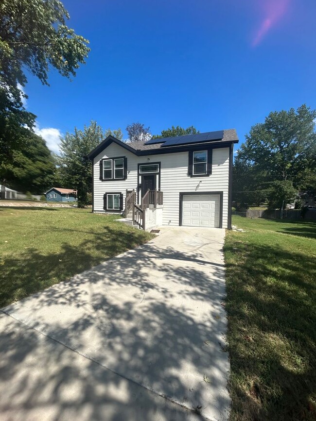 6701 Ralston Ave in Raytown, MO - Building Photo - Building Photo