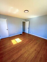 569 James Rd in Columbus, OH - Building Photo - Building Photo
