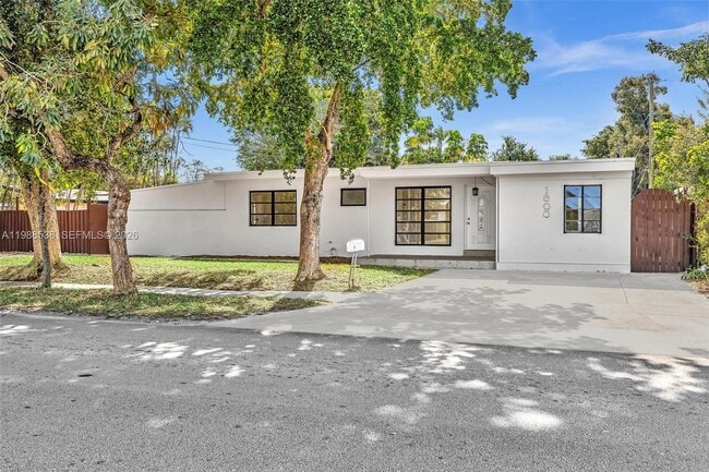 1600 SW 9th St in Fort Lauderdale, FL - Building Photo - Building Photo