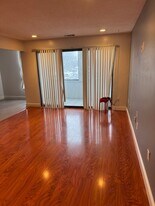 16 Shrewsbury Green Dr, Unit I in Shrewsbury, MA - Building Photo