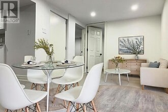 12 Villa Rd in Toronto, ON - Building Photo - Building Photo