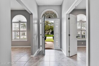 13021 Chets Creek Dr S in Jacksonville, FL - Building Photo - Building Photo
