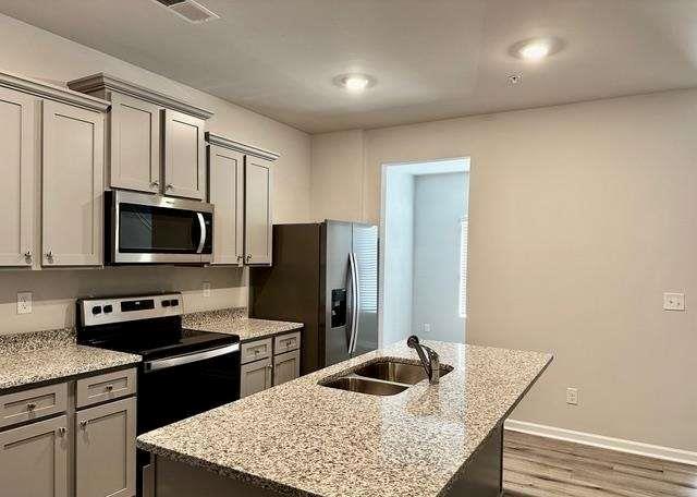 6085 Mallory Ridge in Union City, GA - Building Photo - Building Photo