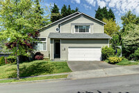 12200 NE 165th Pl in Bothell, WA - Foto de edificio - Building Photo