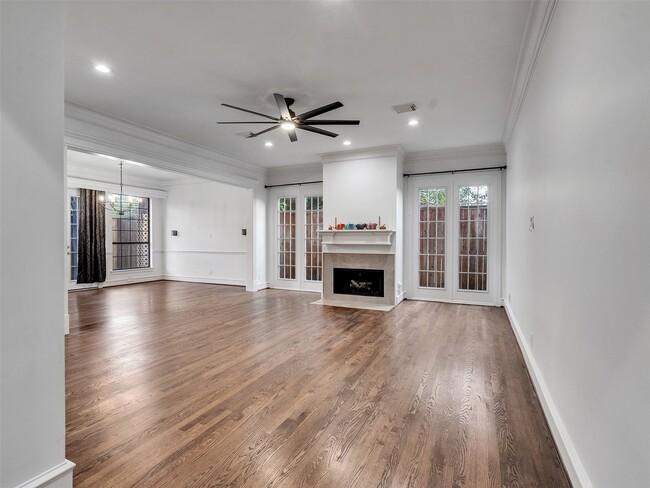 2525 Nantucket Dr in Houston, TX - Building Photo - Building Photo