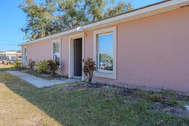804 M.L.K. Blvd NE in Winter Haven, FL - Building Photo - Building Photo