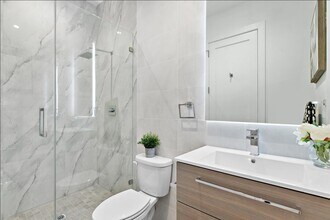 6025 JFK Blvd E in West New York, NJ - Building Photo - Building Photo