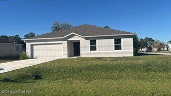 474 San Filippo Dr SE in Palm Bay, FL - Building Photo