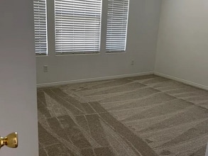 6304 Galena Falls Ct in Bakersfield, CA - Building Photo - Building Photo