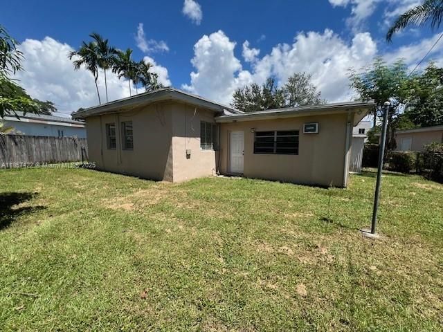 5770 SW 60th St in Miami, FL - Building Photo - Building Photo