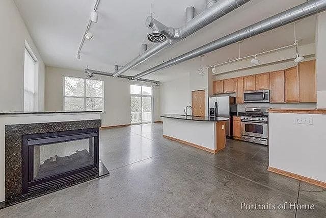 1693 Town Center St in Aurora, IL - Building Photo - Building Photo