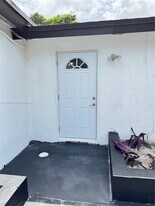 414 NW 60th Way in Hollywood, FL - Building Photo